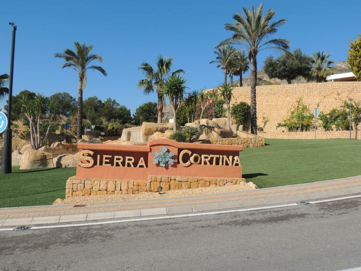 Sierra Cortina Resort Finestrat Bagian luar foto