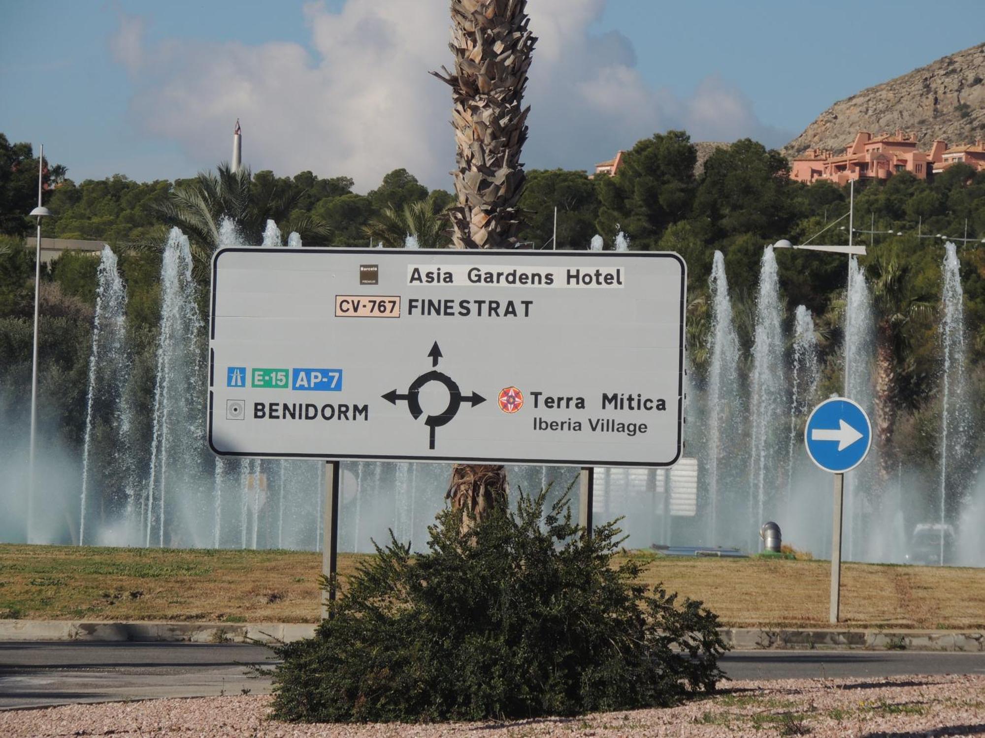 Sierra Cortina Resort Finestrat Bagian luar foto